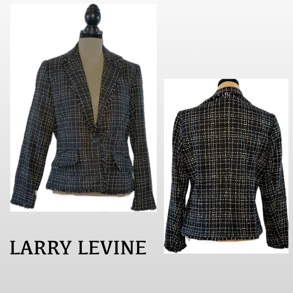 Larry Levine Women's Black and White Tweed Blazer, size 12, fringed